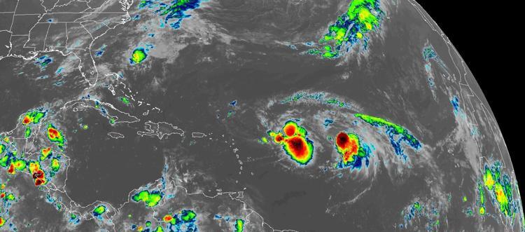 La Tormenta Philippe Amenaza Con Fuertes Lluvias, Mientras Rina Se ...