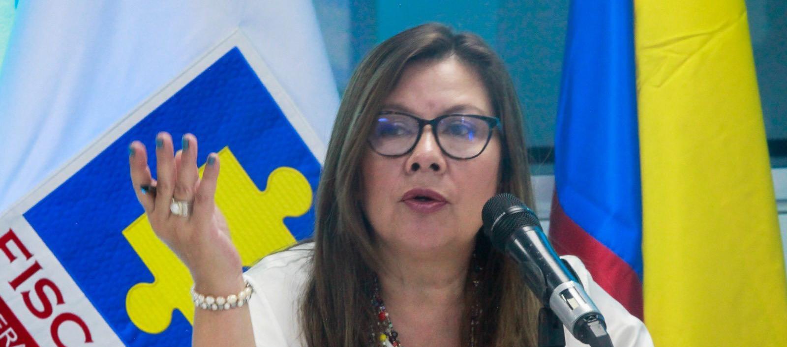 Fiscal general Luz Adriana Camargo.