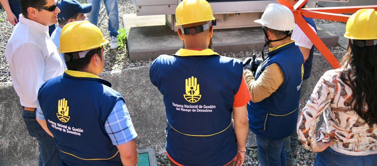 Personal de la UNGRD en atención de emergencia en Barrancabermeja.
