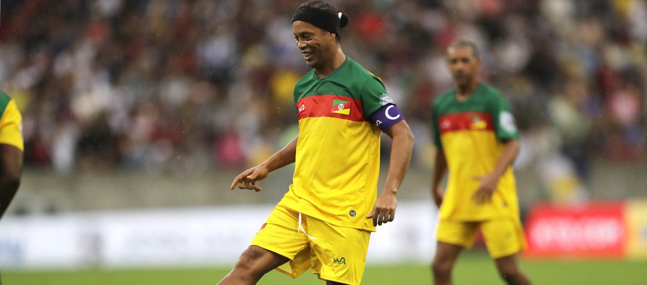Ronaldinho, una de las estrellas que participó del partido.