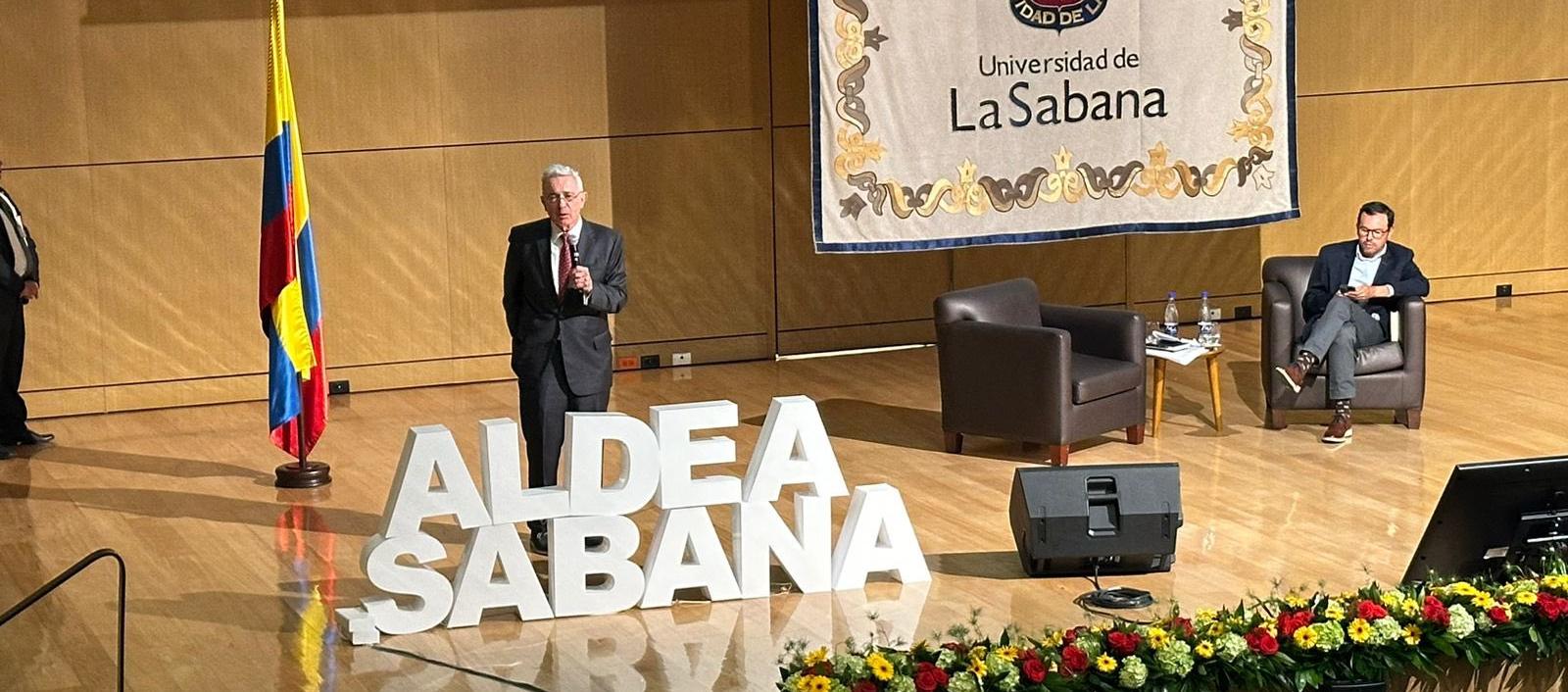 Álvaro Uribe en la Universidad de La Sabana.