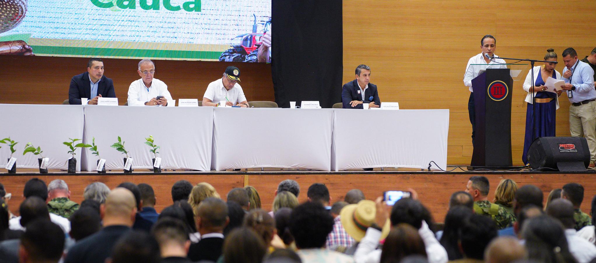 Presidente de Colombia, Gustavo Petro en el Centro de Convenciones.