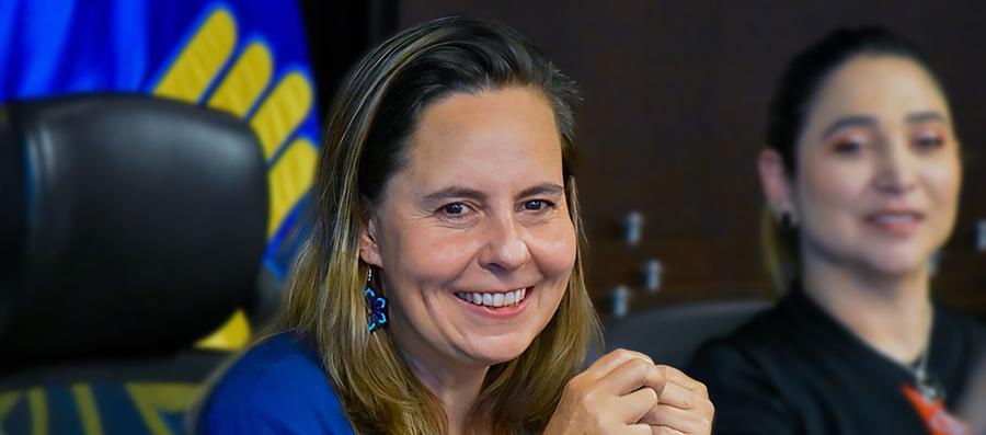 Helga Rivas fue nombrada ministra de Vivienda.