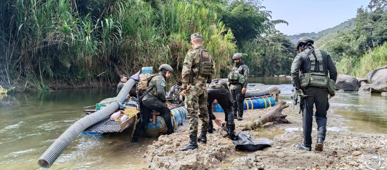 El Ejército Nacional atacando las economías ilícitas del 'Clan del Golfo'