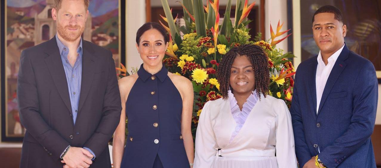 Príncipe Harry, su esposa Meghan, la vicepresidenta Francia Márquez.