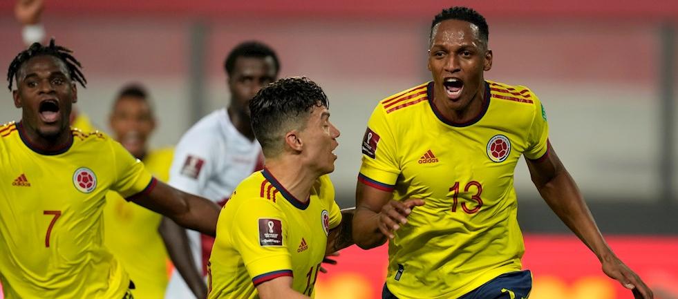 Yerry Mina marcó gol en la última visita de Colombia a Perú.