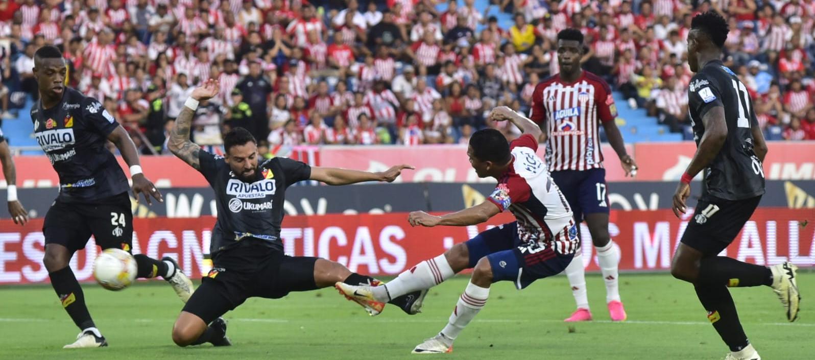 Imagen del último partido entre Junior y Pereira en Barranquilla, que terminó en victoria 3-2 del cuadro matecaña.