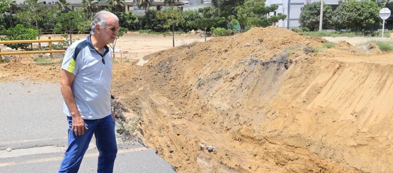 Verano en las obras del puente de la calle 30.