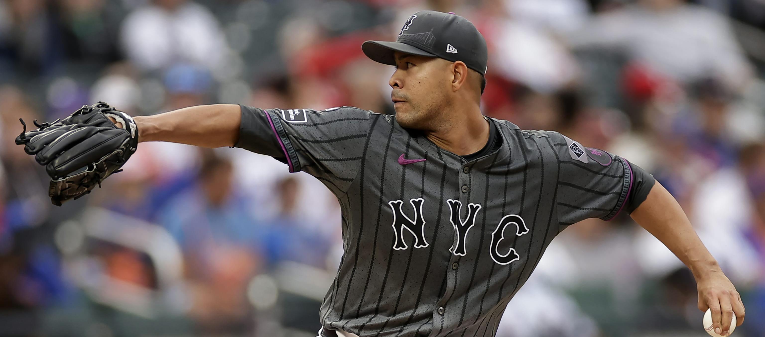 José Quintana tiene marca de 8 ganados y 9 perdidos en esta temporada.