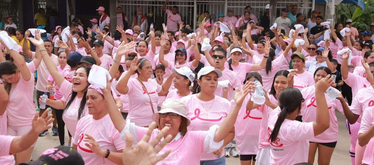 La rumbaterapia realizada en el barrio Villa Merly de Soledad. 