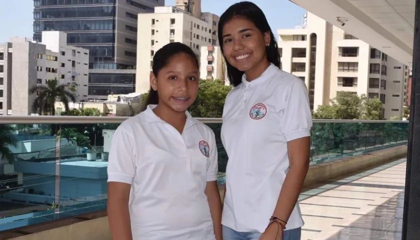  María José Mercado y María Juliana Marenco integrantes de Voz Infantil y Hola Juventud.
