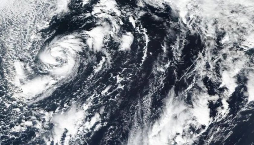 Imagen en verdadero color de Rebekah, tomada por el satélite Suomi NPP
