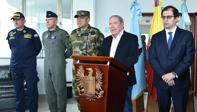 El ministro de Defensa, Guillermo Botero, afirmó que en lo corrido de 2019 se han capacitado más de 115 mil integrantes de las Fuerzas Militares y de la Policía en Derechos Humanos y Derecho Internacional Humanitario.