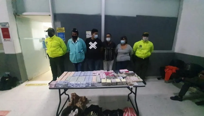 Personas capturadas durante operativos de la Policía Metropolitana con chance ilegal.
