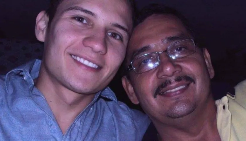 Gerardo Reyes con su hijo quien lleva su mismo nombre. 