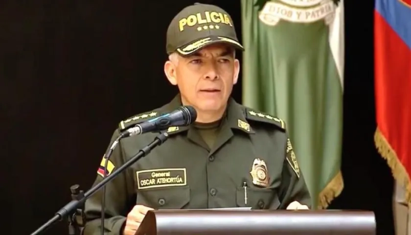 Director de la Policía Nacional, general Óscar Atehortúa Duque.