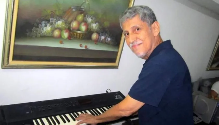 Pete Vicentini, pianista.