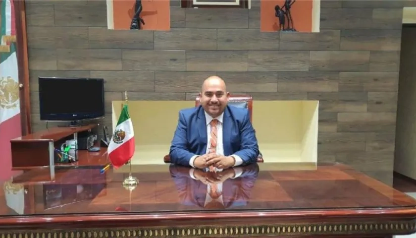 El alcalde de Zapotlán de Juárez, Manuel Aguilar García.