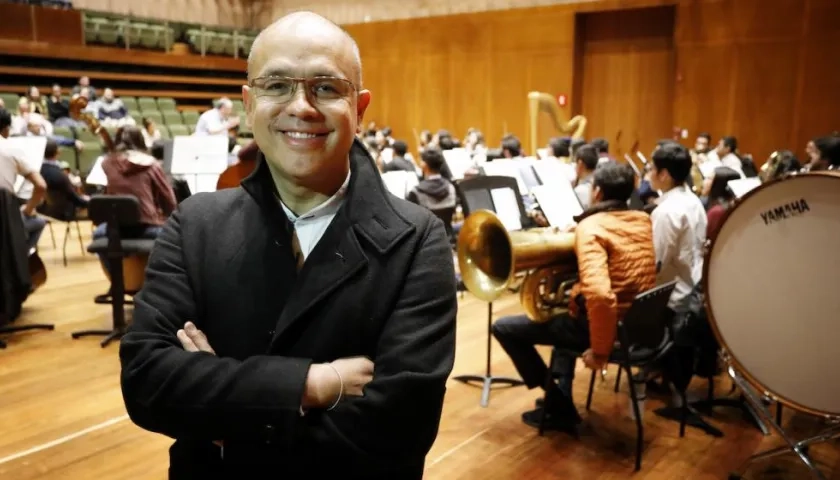 David García, director de la Orquesta Filarmónica de Bogotá.