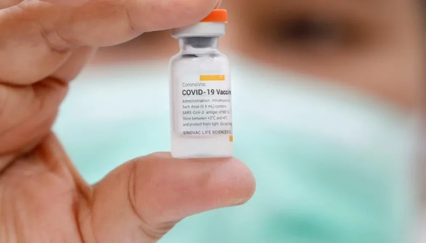 Vacuna de Sinovac se producirá en Chile.