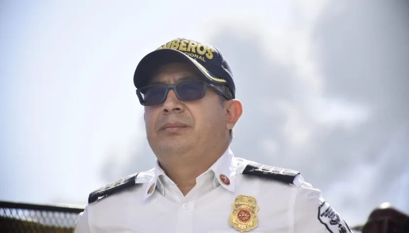 Charles Benavides, director Nacional de Bomberos.