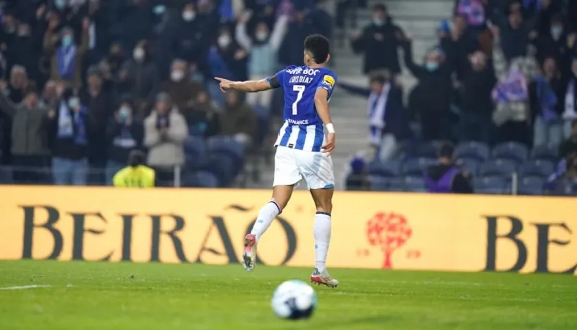 Luis Díaz celebrando el gol.