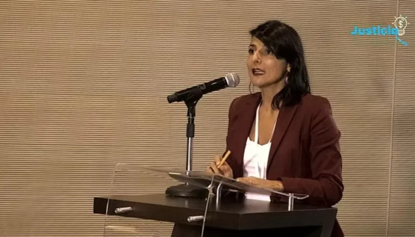 Ministra de Minas y Energía, Irene Vélez. 