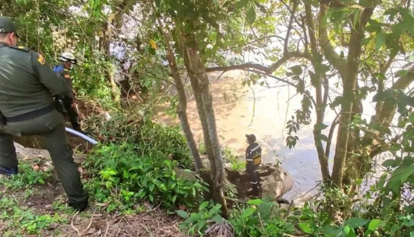 Operativos de búsqueda en el río Cauca.
