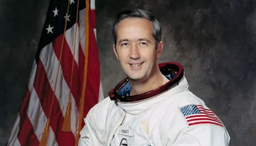 El astronauta de la NASA, James McDivitt.