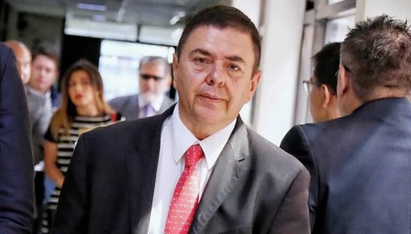 Luis Ignacio Lyons España, abogado.