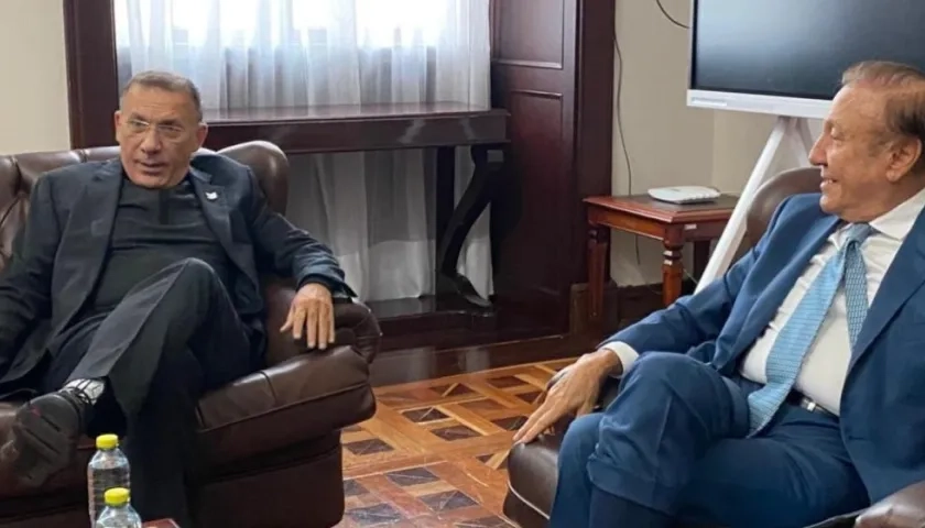 Roy Barreras, presidente del Senado, reunido con Rodolfo Hernández.