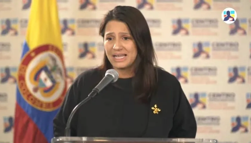 La Senadora Paola Holguín, una de las designadas para el discurso de réplica.