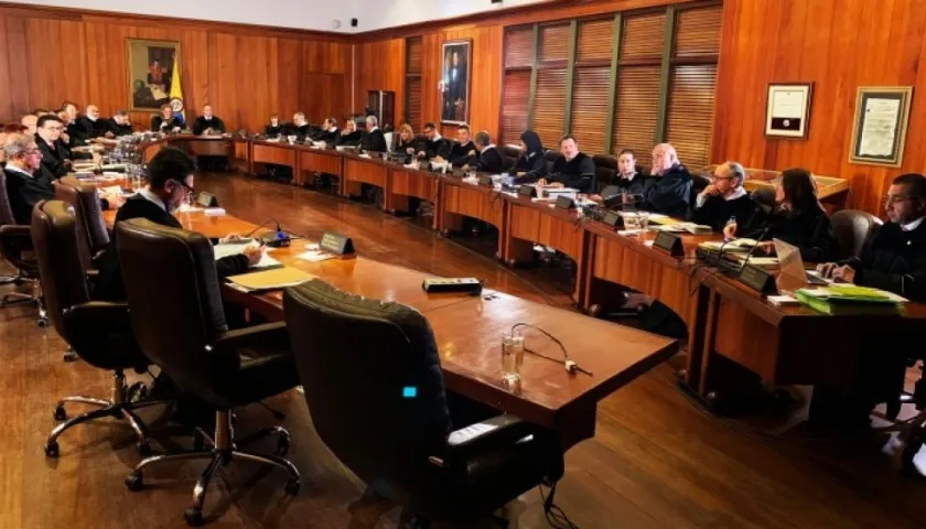 Consejo de Estado en sesión.