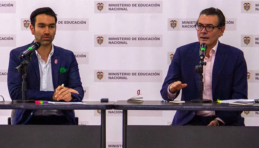El presidente del Icetex, Mauricio Toro, y el Ministro de Educación, Alejandro Gaviria.
