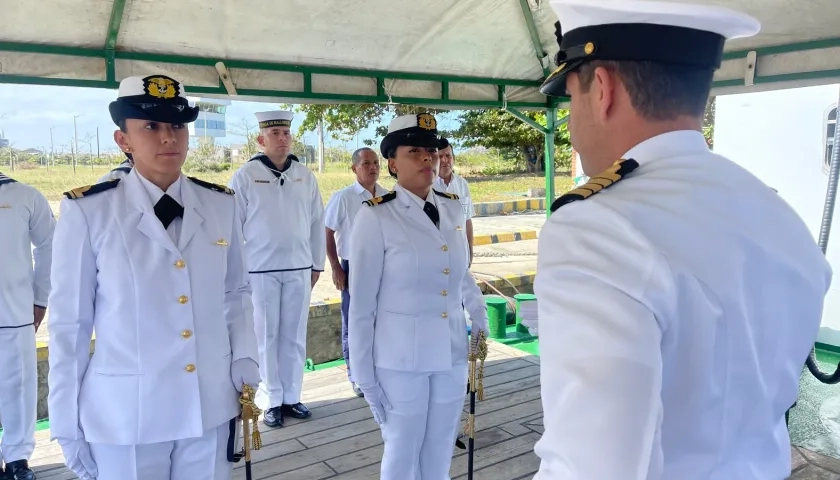 Ceremonia de relevo de la Dimar.