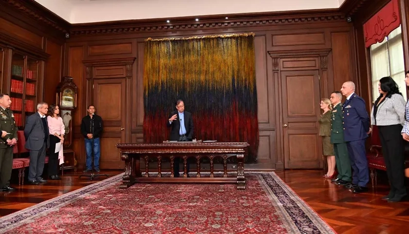 El presidente Gustavo Petro en la posesión de los magistrados. 