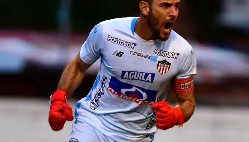 Sebastián Viera en uno de sus gritos de gol con Junior. 