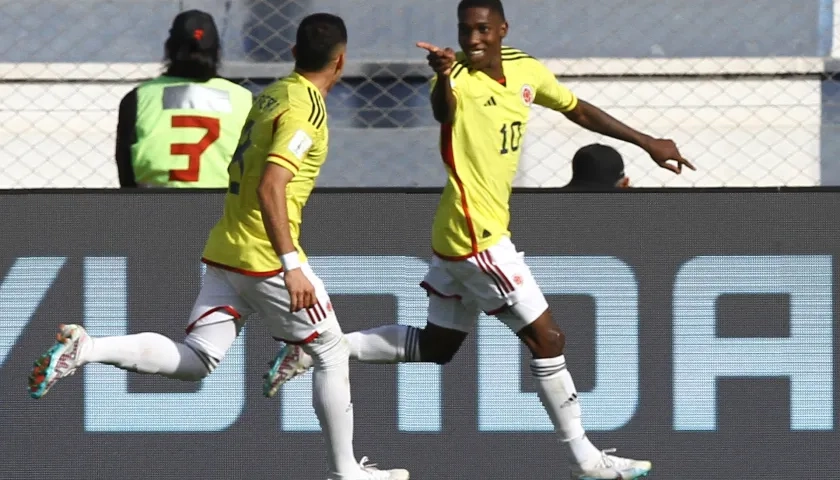 Yaser Asprilla celebra su gol.