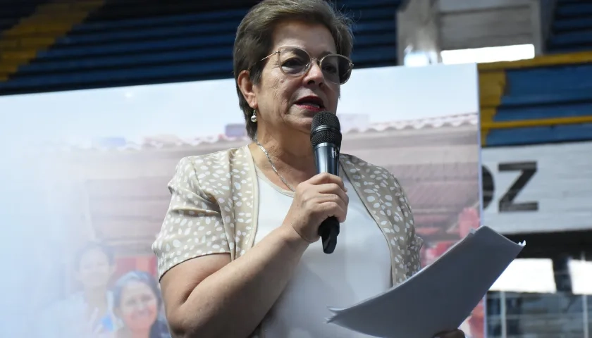 La ministra de Trabajo, Gloria Inés Ramírez, durante su intervención en la Asamblea Nacional de Economía Popular, en Neiva.