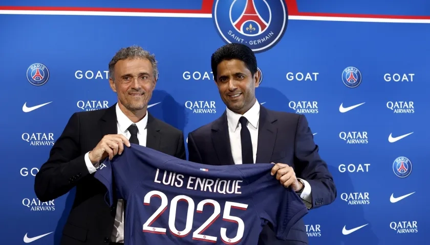 Luis Enrique con el presidente del París Saint Germain, Nasser Al-Khelaïfi.