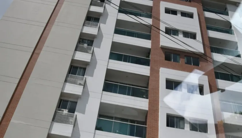 Edificio del norte de Barranquilla donde fue encontrado sin vida el coronel retirado del Ejército. 