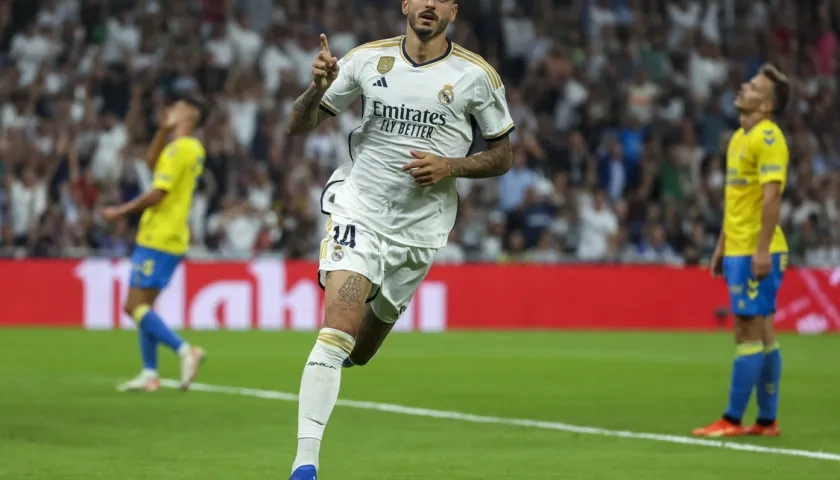 Joselu marcó, de cabeza, el segundo gol del Real Madrid.