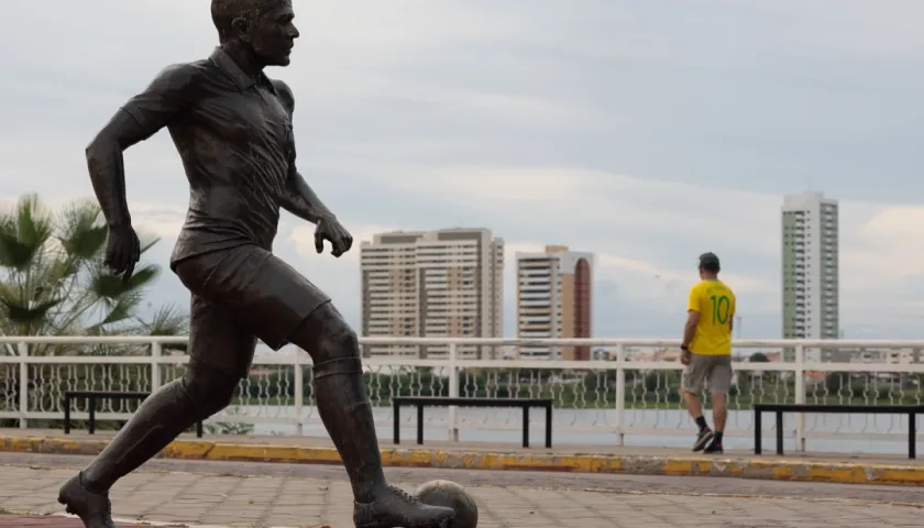 La estatua de Dani Alves, en Juazeiro, fue inaugurada en 2020. 