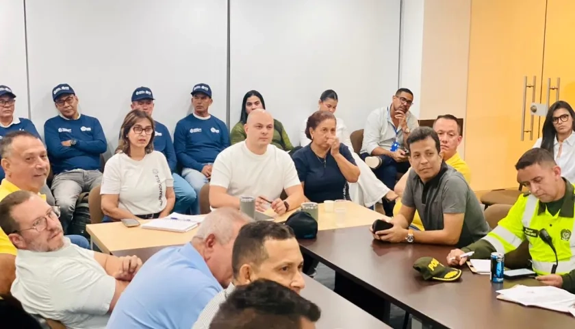 Mesa de trabajo liderada por la AMB.