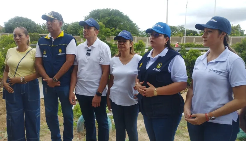 La alcaldesa de Soledad, Alcira Sandoval, lidera los operativos. 