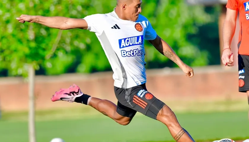 Sebastián Gómez, mediocampista del Coritiba de Brasil. 