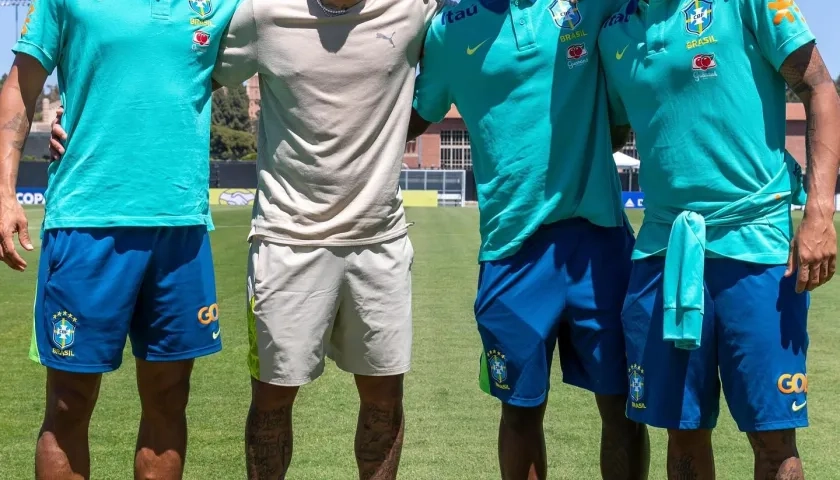 Neymar con Marquinhos, Vinicius y Raphinha. 