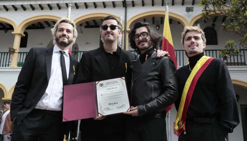 Integrantes de la banda, Juan Pablo Villamil, Juan Pablo Isaza, Simón Vargas, y Martín Vargas. 