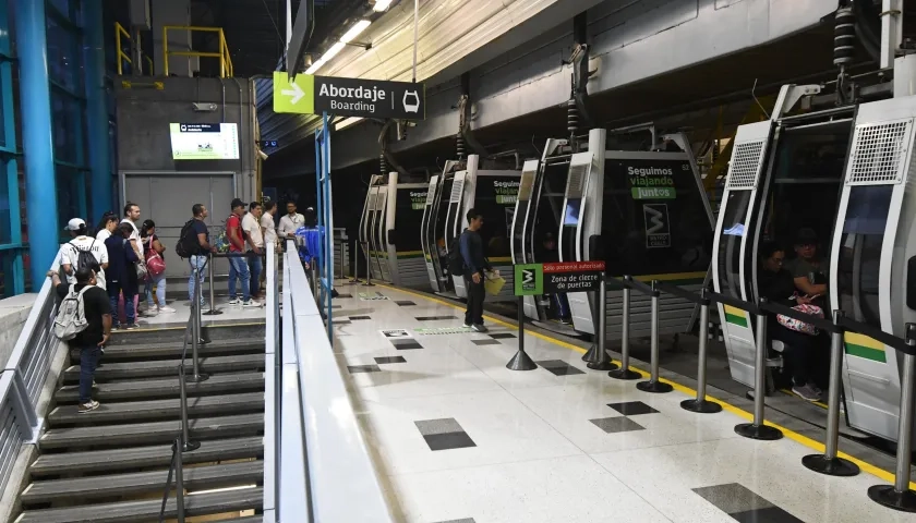 Línea K del Metrocable de Medellín entrando en funcionamiento. 