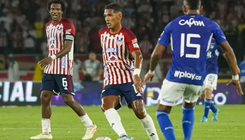 Hómer Martínez durante un partido contra Millonarios. 